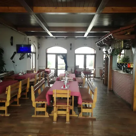 Шато Ветровитите Хълмове Hotel Sliven