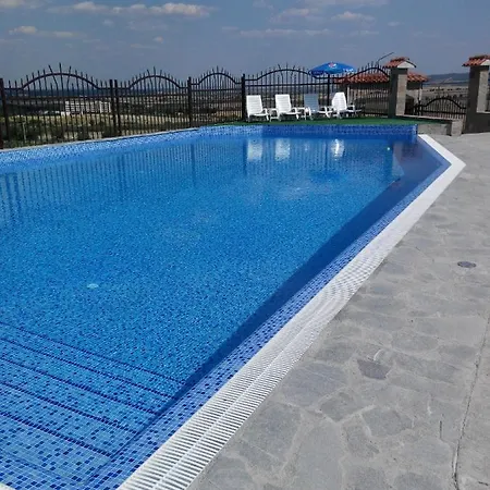 Шато Ветровитите Хълмове Sliven