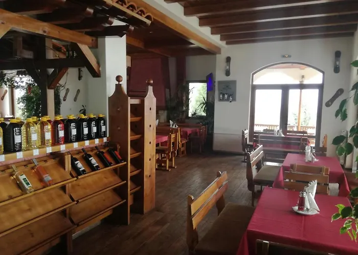 Шато Ветровитите Хълмове Hotel *