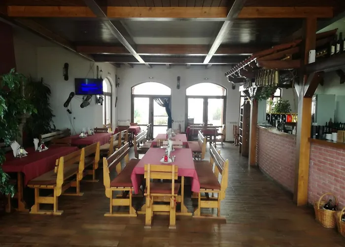 Шато Ветровитите Хълмове Hotel Sliven